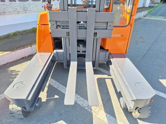 Carrello elevatore laterale multidirezionale Hubtex DQ45D