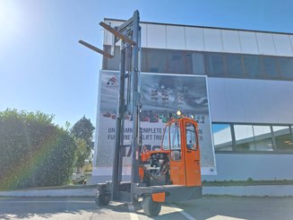 Carrello elevatore laterale multidirezionale Hubtex DQ45D