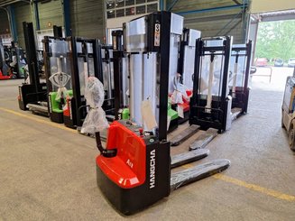 Stoccatori guida in accompagnamento Hangcha CDD12-AMC2-L