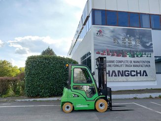 Carrello elevatore frontale a 4 ruote Hangcha XC25i
