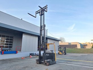 Carrelli retrattili multidirezionali Caterpillar NRM20K