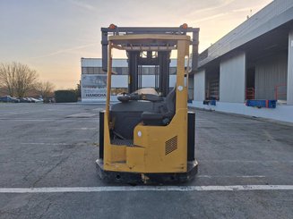 Carrelli retrattili multidirezionali Caterpillar NRM20K