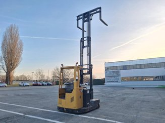 Carrelli retrattili multidirezionali Caterpillar NRM20K
