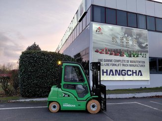 Carrello elevatore frontale a 4 ruote Hangcha XC30i