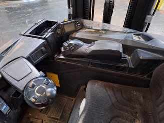 Carrelli retrattili Caterpillar NR16N2