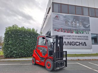 Carrello elevatore frontale a 4 ruote Hangcha XF25G-2