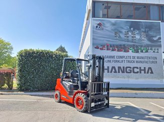 Carrello elevatore frontale a 4 ruote Hangcha XF30G-2