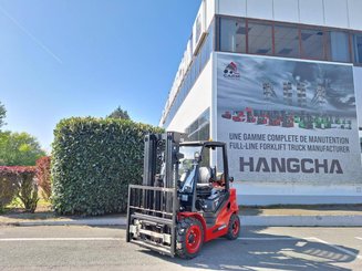 Carrello elevatore frontale a 4 ruote Hangcha XF30G-2