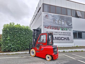 Carrello elevatore frontale a 4 ruote Hangcha AE35