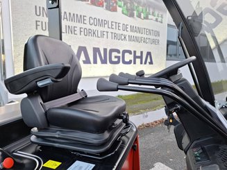 Carrello elevatore frontale a 4 ruote Hangcha AE30