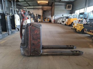 Transpallet guida in accompagnamento Fenwick T18