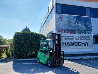 Carrello elevatore frontale a 4 ruote Hangcha XC25i