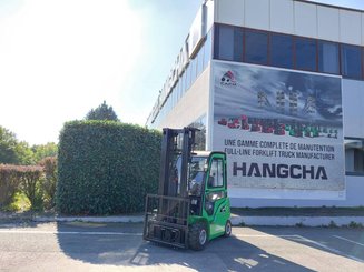 Carrello elevatore frontale a 4 ruote Hangcha XC25i