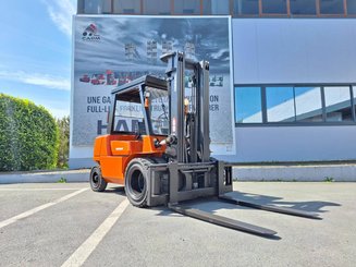 Carrello elevatore frontale a 4 ruote Nissan F04D40Q