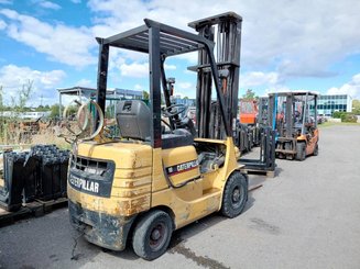 Carrello elevatore frontale a 4 ruote Caterpillar GP18 - 1