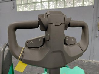 Transpallet con pedana Mitsubishi PBF25N3R MITSUBISHI