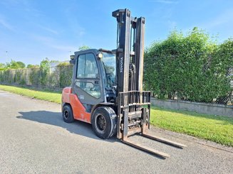 Carrello elevatore frontale a 4 ruote Toyota 52-8FDJF35D - 1