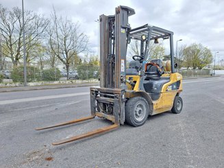 Carrello elevatore frontale a 4 ruote Caterpillar GP25NTD