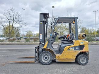 Carrello elevatore frontale a 4 ruote Caterpillar GP25NTD