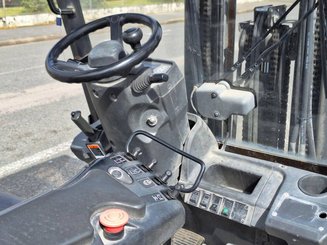 Carrello elevatore frontale a 4 ruote Caterpillar GP25NTD - 13