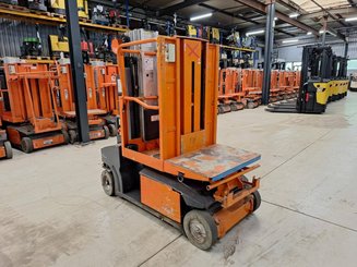 Navicella a gruppo di sollevamento verticale JLG TOUCAN DUO