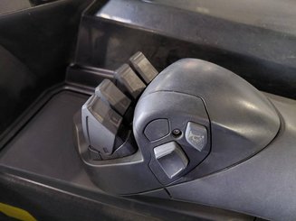 Carrelli retrattili Caterpillar NR16N2