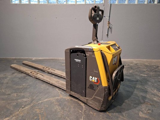 Transpallet con pedana Caterpillar NPV20N2 - 1