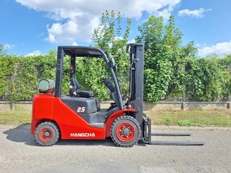 Carrello elevatore frontale a 4 ruote Hangcha XF25G
