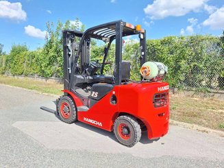 Carrello elevatore frontale a 4 ruote Hangcha XF25G