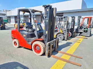Carrello elevatore frontale a 4 ruote Hangcha XF35G