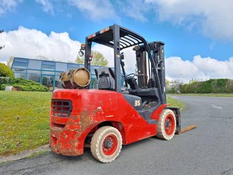 Carrello elevatore frontale a 4 ruote Hangcha CPYD35