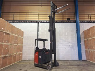 Carrelli retrattili Fenwick R14S