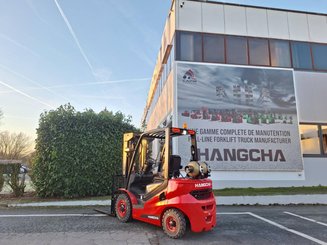 Carrello elevatore frontale a 4 ruote Hangcha XF25G-2