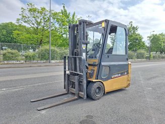 Carrello elevatore frontale a 3 ruote Caterpillar EP20KT - 1