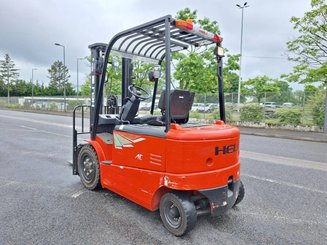 Carrello elevatore frontale a 4 ruote Heli CPD30