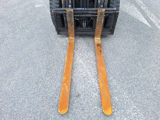 Carrello elevatore frontale a 4 ruote Caterpillar GP20NT