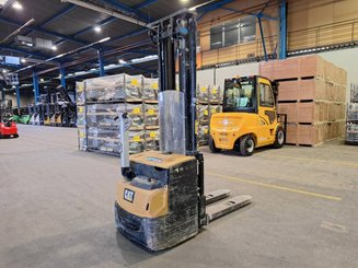 Stoccatori guida in accompagnamento Caterpillar NSP16N2 - 2