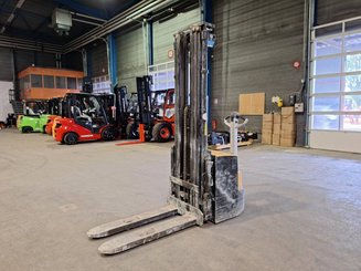 Stoccatori guida in accompagnamento Caterpillar NSP16N2 - 5