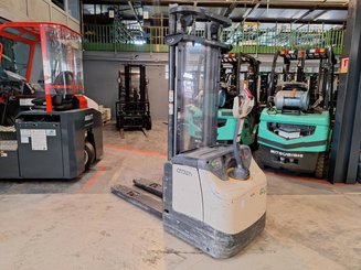 Stoccatori guida in accompagnamento Crown ES4000-1.6