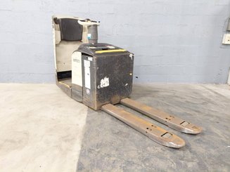 Transpallet con pedana Crown WT3040 2.00