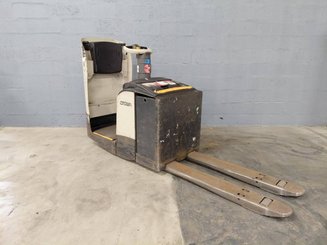 Transpallet con pedana Crown WT3040 2.00
