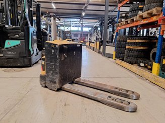 Transpallet guida in accompagnamento Caterpillar NPP20N2