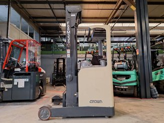 Carrelli retrattili Crown ESR4500-1.4