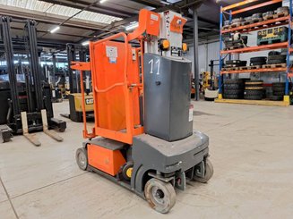 Navicella a gruppo di sollevamento verticale JLG TOUCAN DUO