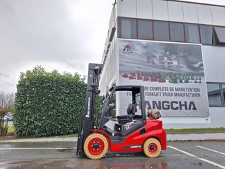 Carrello elevatore frontale a 4 ruote Hangcha XF35G-2