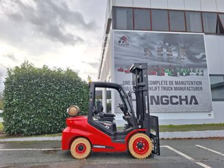 Carrello elevatore frontale a 4 ruote Hangcha XF35G-2