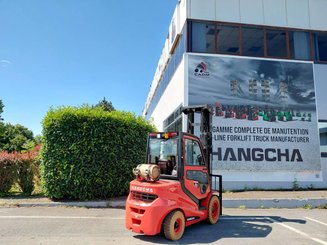 Carrello elevatore frontale a 4 ruote Hangcha XF35G-2