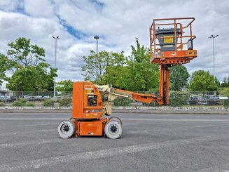 Piattaforma articolata JLG E300AJP - 10