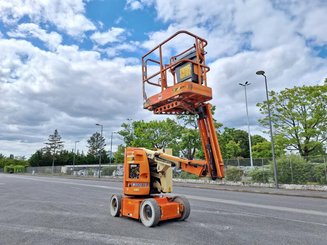 Piattaforma articolata JLG E300AJP - 11