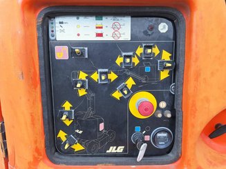 Piattaforma articolata JLG E300AJP - 24
